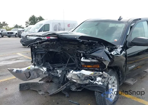 2018 Chevrolet Silverado 1500 1Lt from USA, damaged, VIN 1GCRCREH8JZ316082